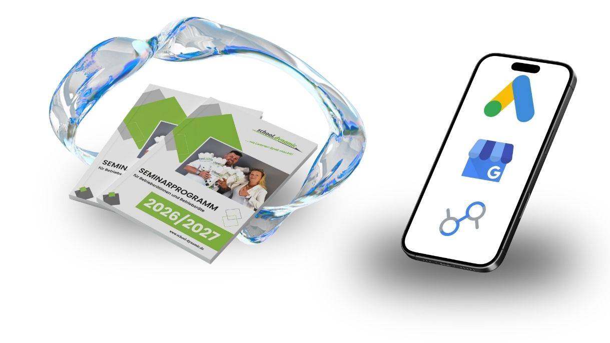 Abbildung des gedruckten Seminarprogramms sowie eines Smartphones, in dem die Logos von Google Ads, dem Google Unternehmensprofil sowie dem Google DataStudio zu finden sind.
